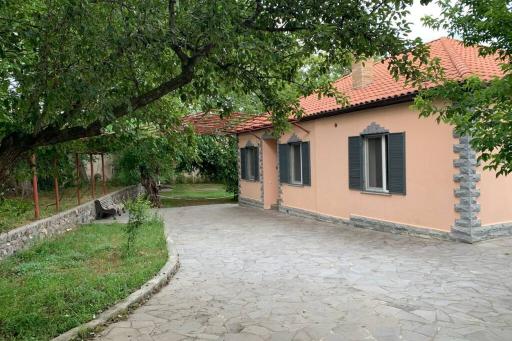 Sun-child Cottage - Housity