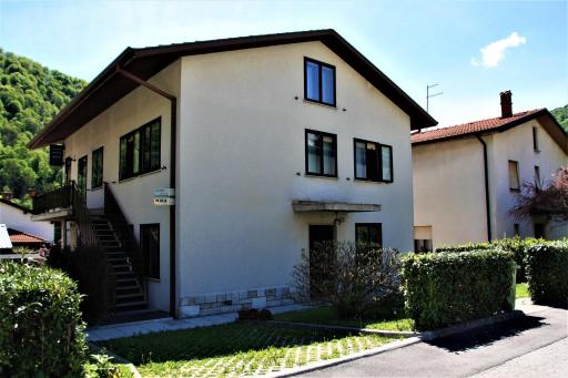 Apartma Mika - Housity