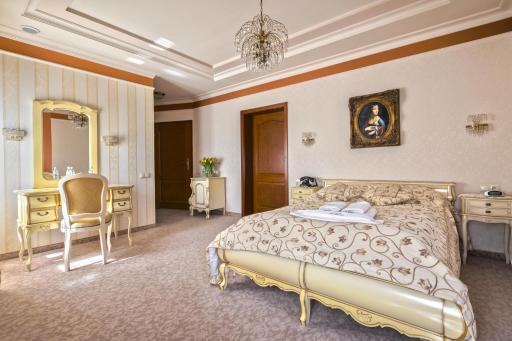 Pałacyk Karkonosze koło Karpacza - Housity