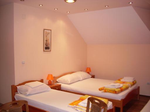 Vila Fontana - Sobe - Housity