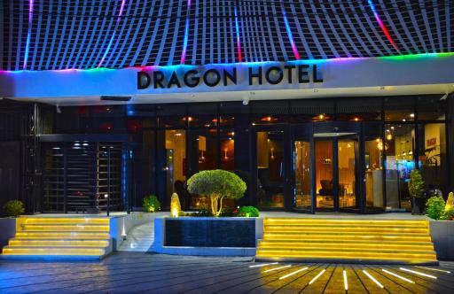 Dragon Hotel - Housity