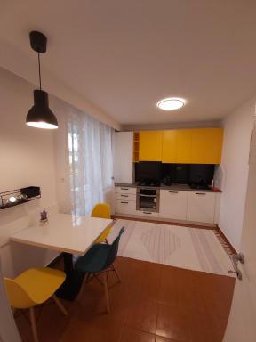 Chic Apartament - Housity