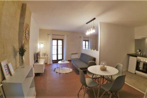 Le Huitième - Avignon Intramuros - Housity