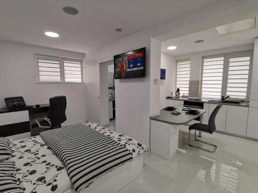 Casuta cu Tei - Housity