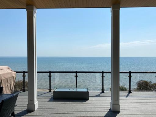 In The Moment Crystal Beach - Housity