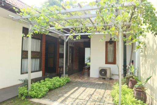 Griya Andini Guest House - Housity