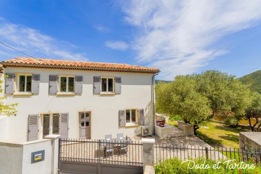 Gorgeous 3 bedroom house with AC and garden - Dodo et Tartine - Housity