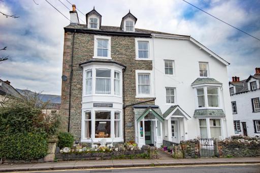 Lynwood Guest House - Housity