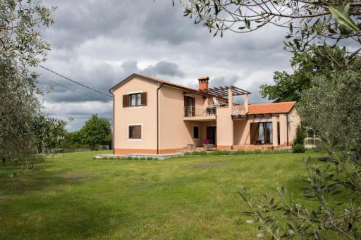 Apartment Mara - Housity