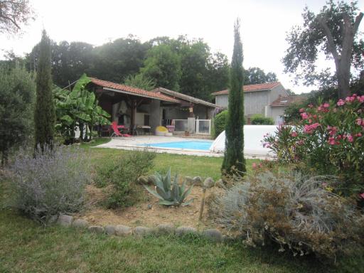 Chez Mamie Jo à la campagne - Housity
