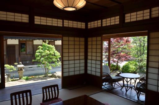 国登録有形文化財春陽荘貴賓館 - Housity