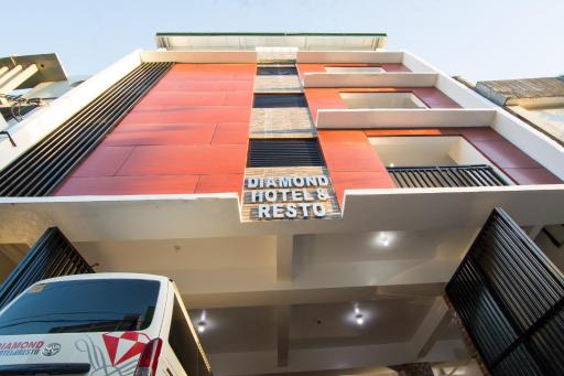 Diamond Hotel And Resto - Housity