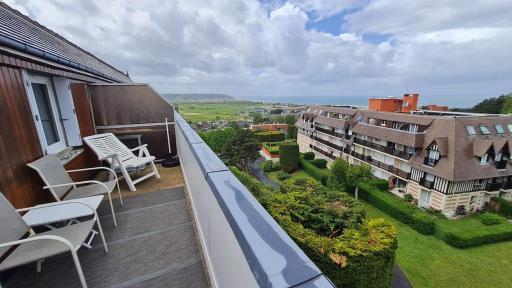 à 10 minutes à pieds de la plage, Résidence La Corniche du Mont Canisy - Traveller Award 2023 - Housity