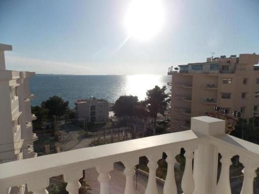Coastline Apartments - Housity