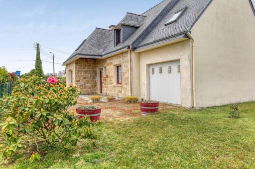 Charmante Maison en Campagne pres de Nevez avec Jardin Cloture - Housity