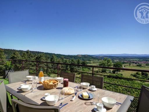 Gîte Champdieu, 3 pièces, 6 personnes - FR-1-496-159 - Housity