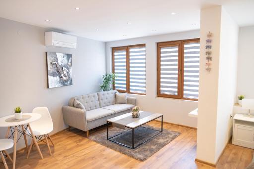 Shushi's Central Studio Apartment - Housity