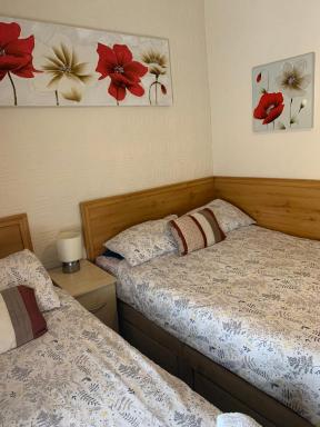Trevaslodge - Families Only - Housity