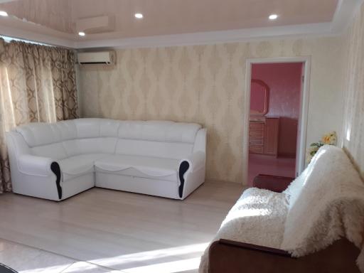Deluxe Apartment - Sobornyi 68 - Housity