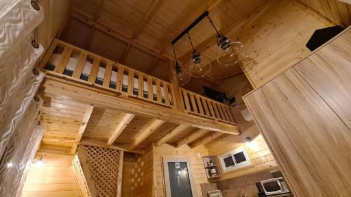 Vida Bhermon 1, one wood Cabin - Housity