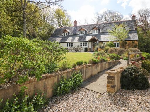 Marles Farmhouse - Housity