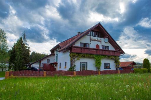 Bed and Breakfast Valjavec - Housity