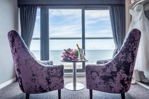 Number 44 Hotel & Bar - Housity