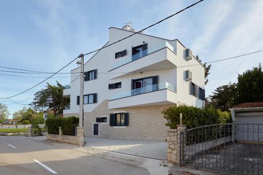 Apartments Nika - Housity