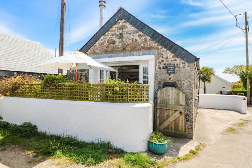 Rocket Cart House - Housity