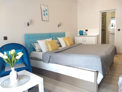 White Rose Guest Rooms - Housity