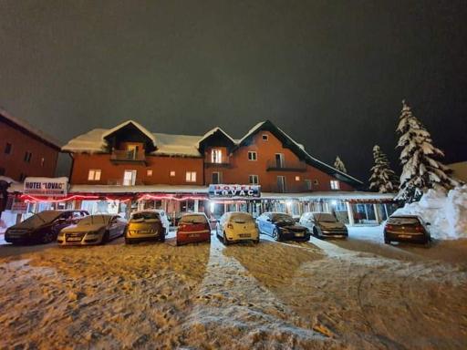 Hotel Lovac - Housity