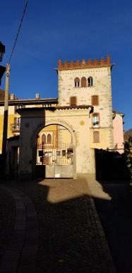 Bella Alda Beautiful Como Castle Penthouse - Housity