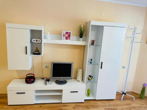 Елегантна стая за гости Стефи в центъра на Казанлък, Партер - Housity