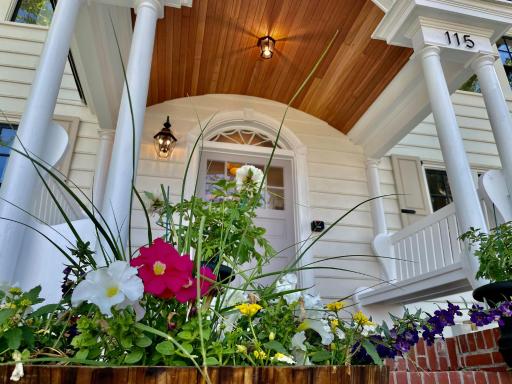 Buttonwood Boutique Hotel - Housity