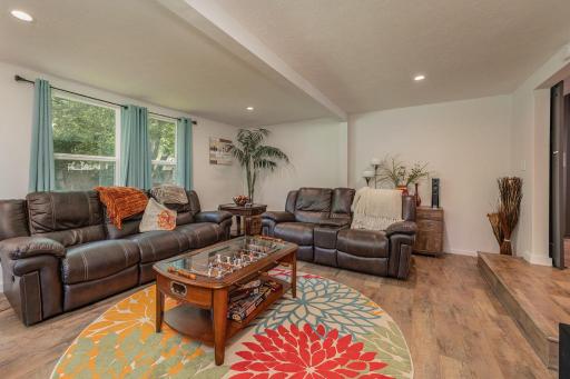 Greystone Home - Excellent Location! Family And Work Friendly -updated Style!! - Housity