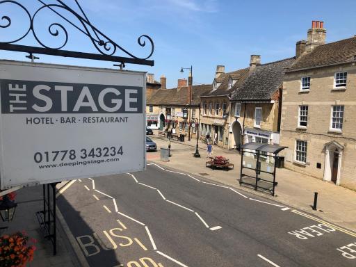 Deeping Stage - Housity
