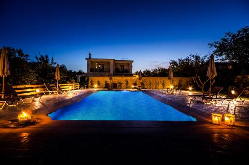 Yria ntn Studios - Housity