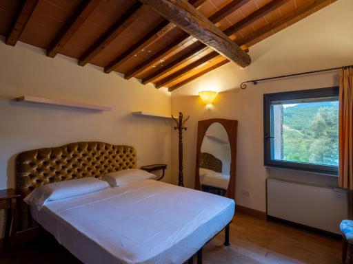 UNIQUE VILLA ON FLORENTINE HILLS - Housity