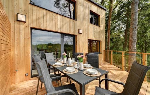 Riverside Cabin - Housity