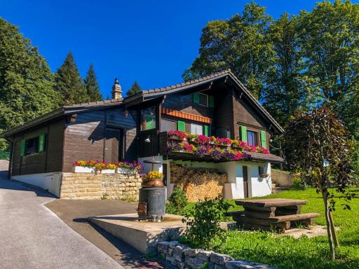 Chalet en pleine nature avec Spa - Housity