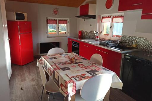 Le Chalet du bonheur , individuel avec belle vue - Housity