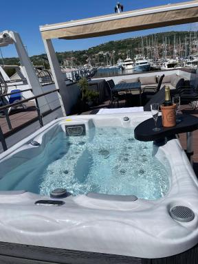 Floating Sea House MAREA - Housity