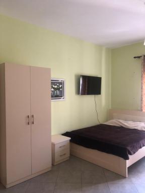 Xhani Apartments - Housity