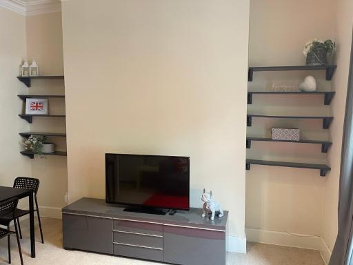 Beautiful 2 Bedroom Apartment- Prime location, Aberdeen centre - Housity