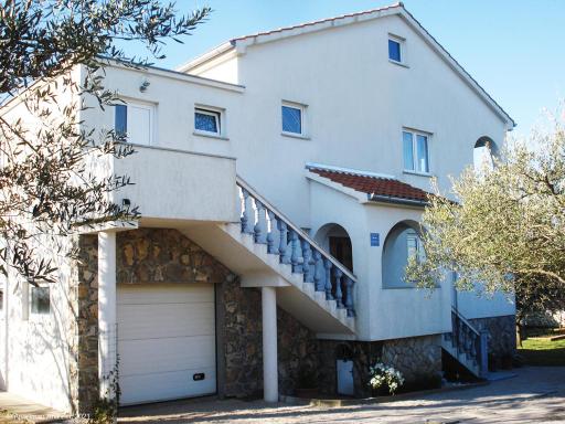 Apartments Zec - Housity