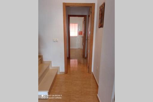 Cómodo adosado en San Bartolomé - Housity