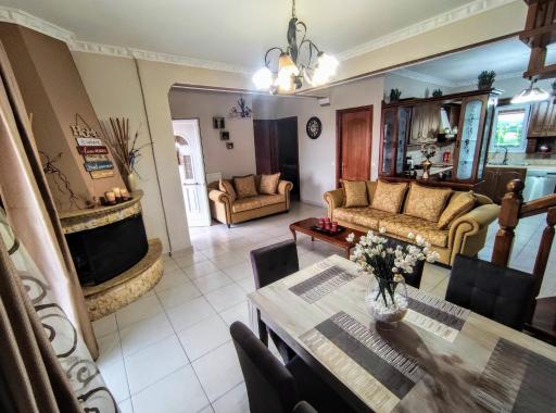 Attic views at Veranda Kallithea family house - Housity