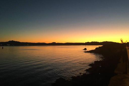 Casa Maddalenina con giardino, vicino al mare! - Housity