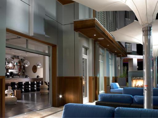 Bungalow Hotel - Housity