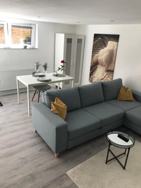 Apartment St Mauritz Souterrain - Housity